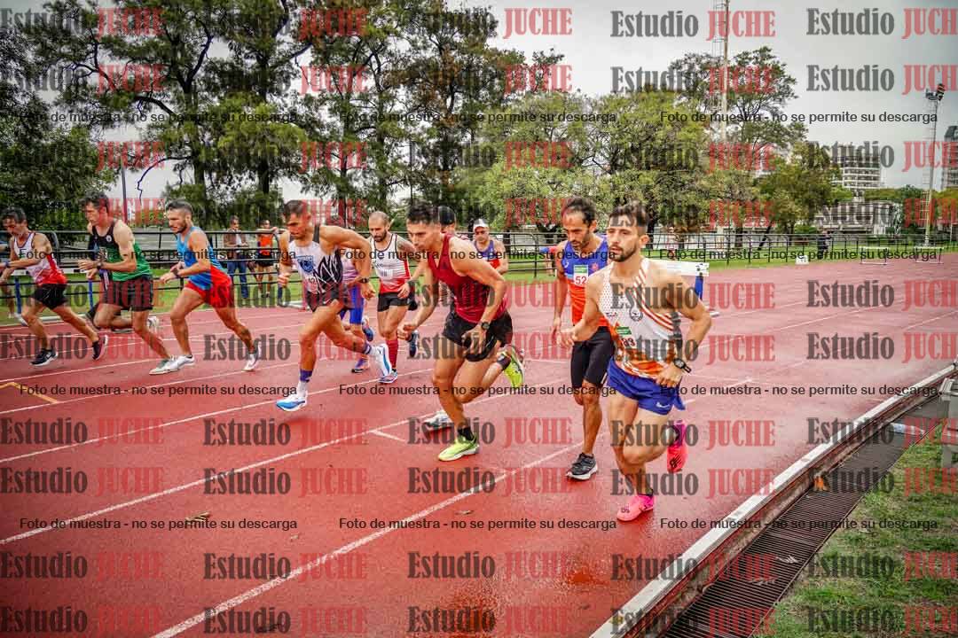 Fotos de los 5000 m de varones - serie 2