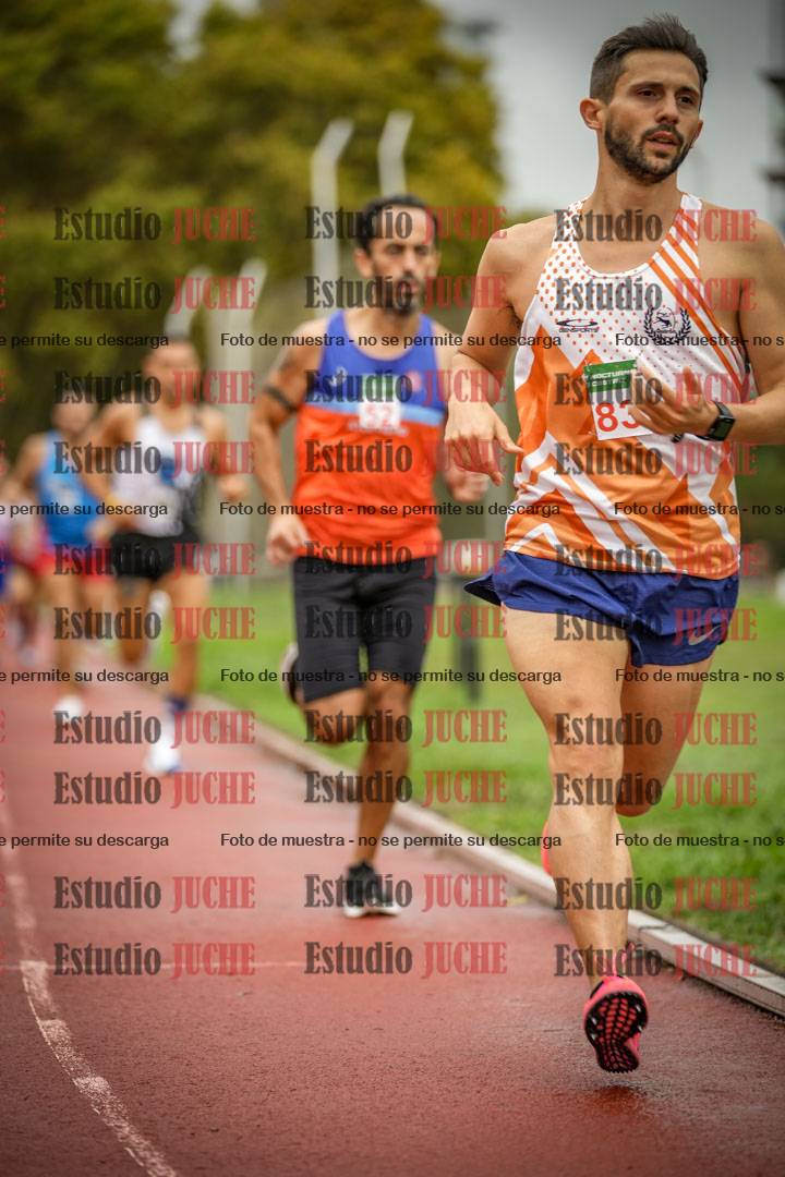 Fotos de los 5000 m de varones - serie 2