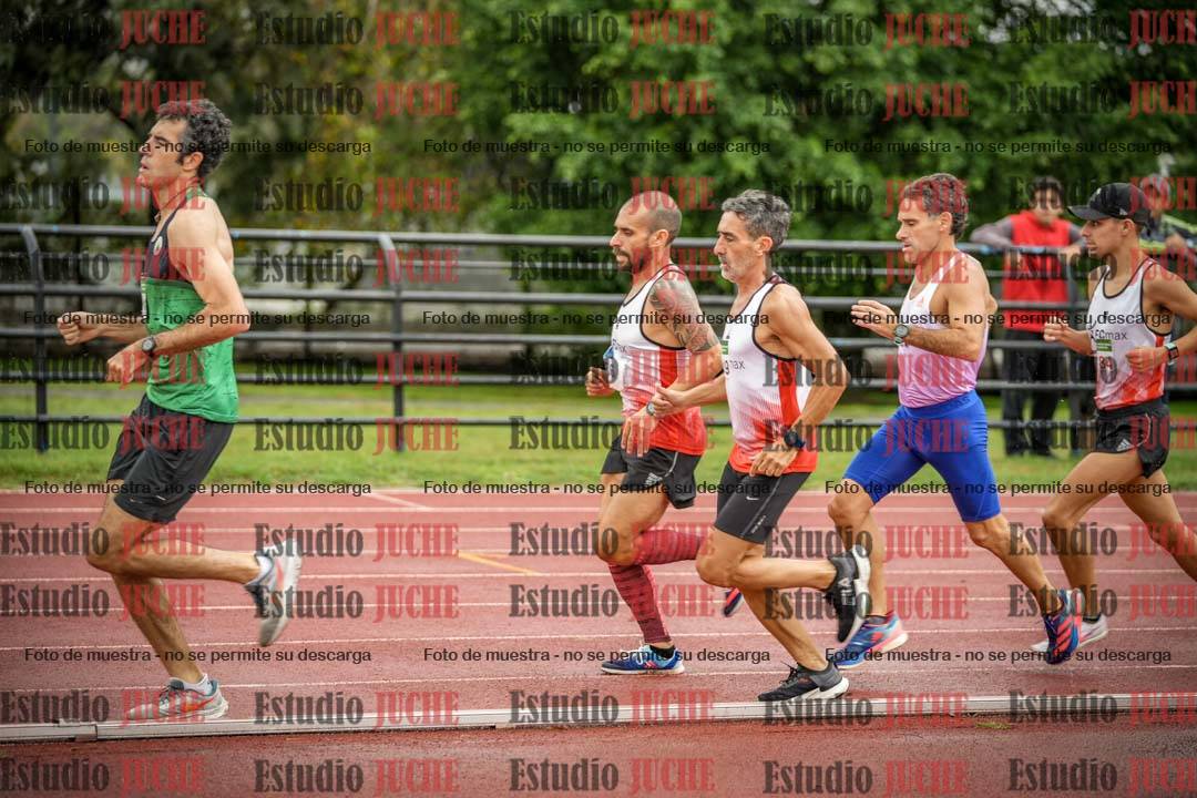 Fotos de los 5000 m de varones - serie 2