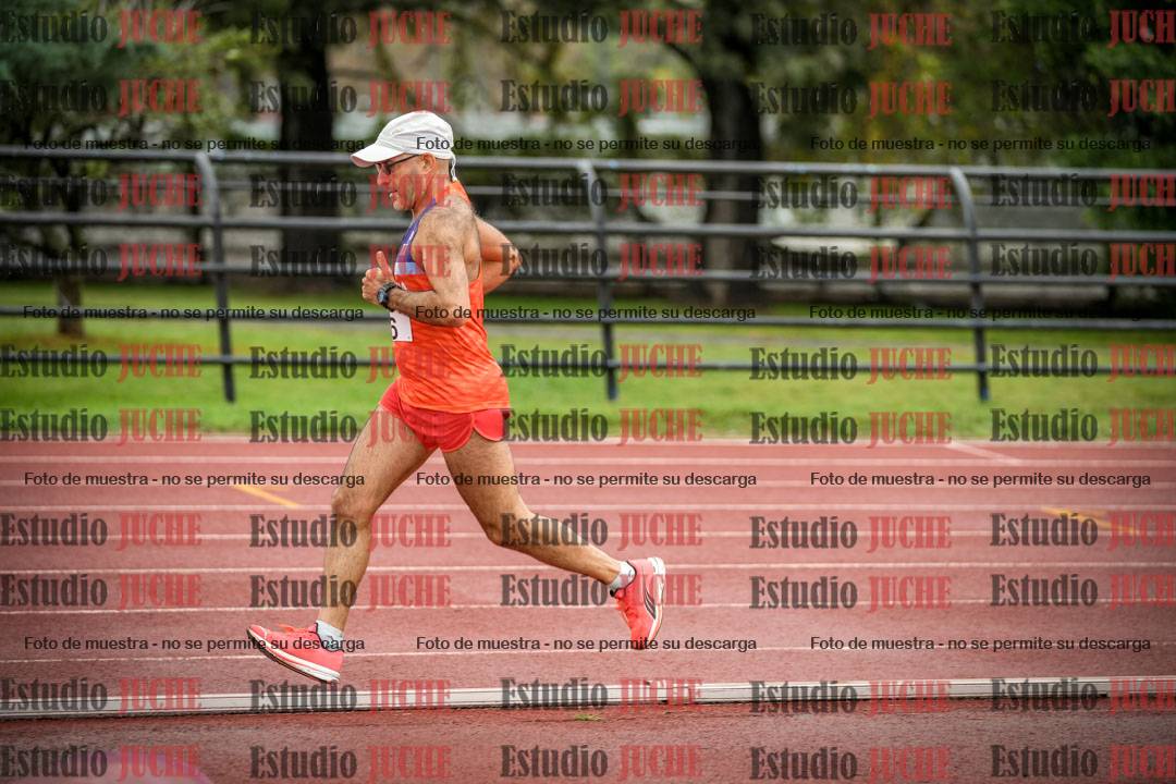 Fotos de los 5000 m de varones - serie 2