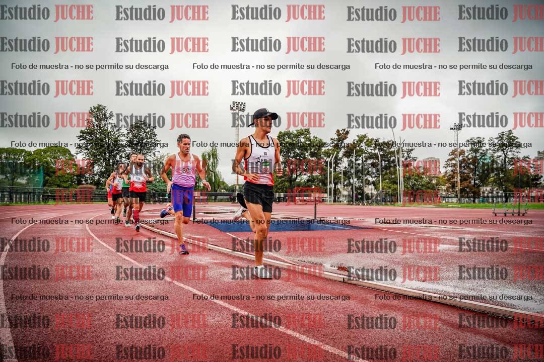 Fotos de los 5000 m de varones - serie 2