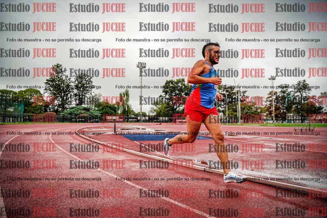 Fotos de los 5000 m de varones - serie 2
