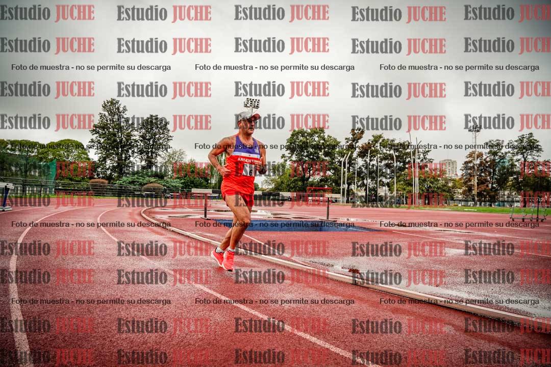 Fotos de los 5000 m de varones - serie 2