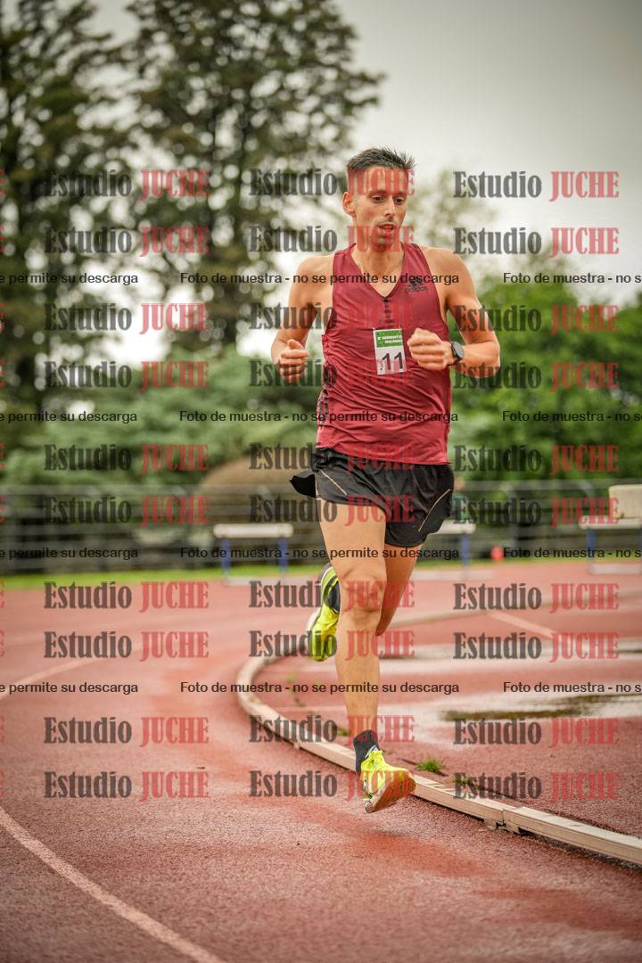 Fotos de los 5000 m de varones - serie 2