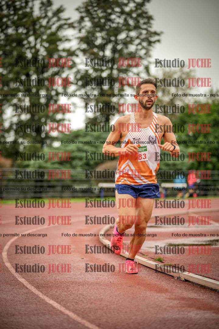Fotos de los 5000 m de varones - serie 2
