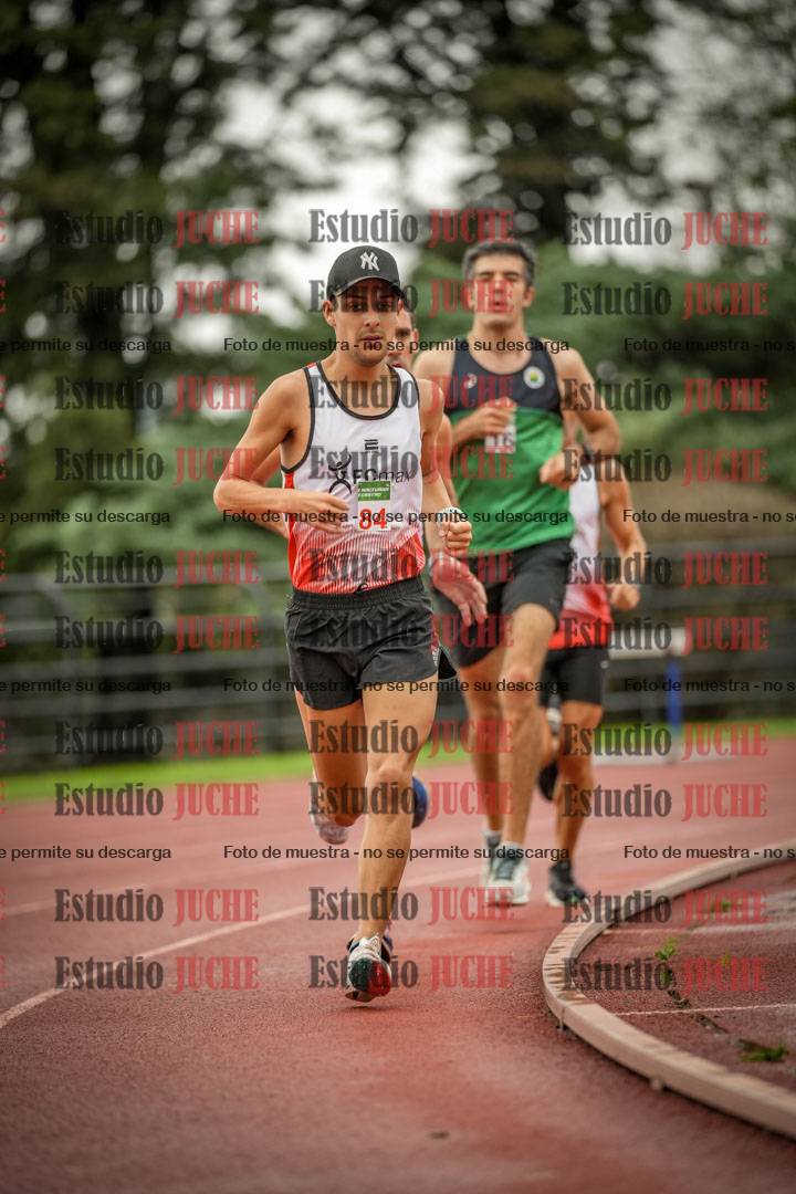 Fotos de los 5000 m de varones - serie 2