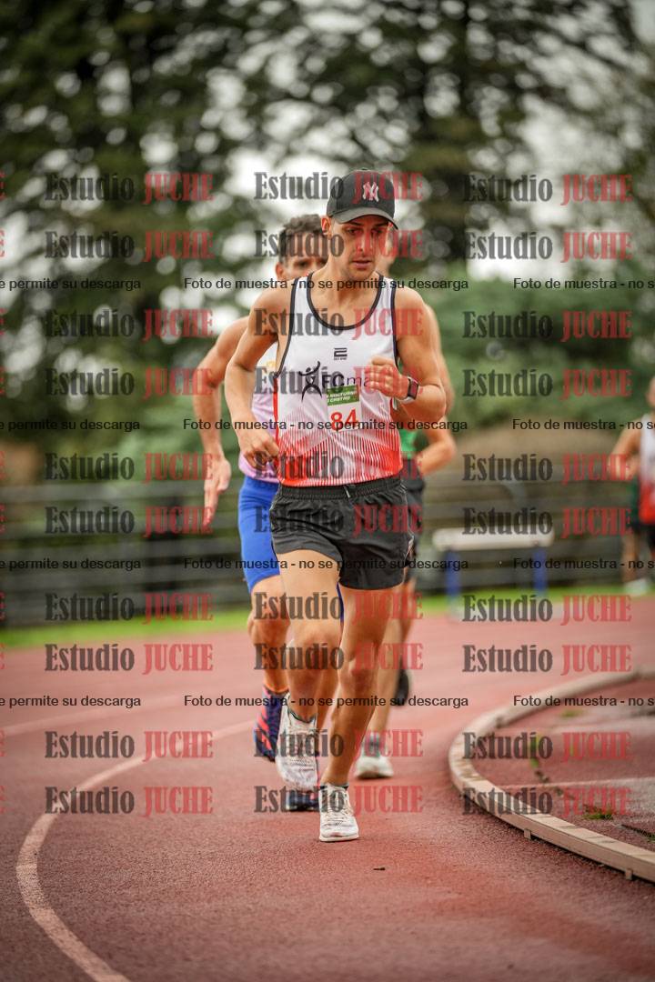 Fotos de los 5000 m de varones - serie 2