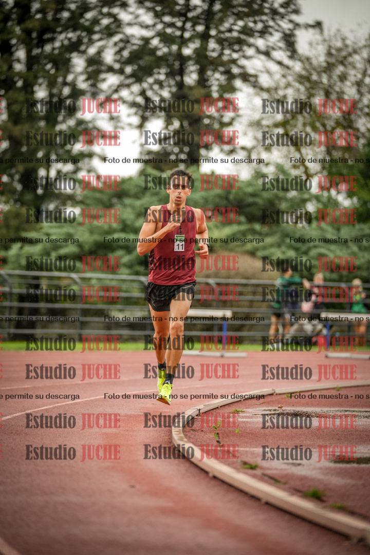 Fotos de los 5000 m de varones - serie 2