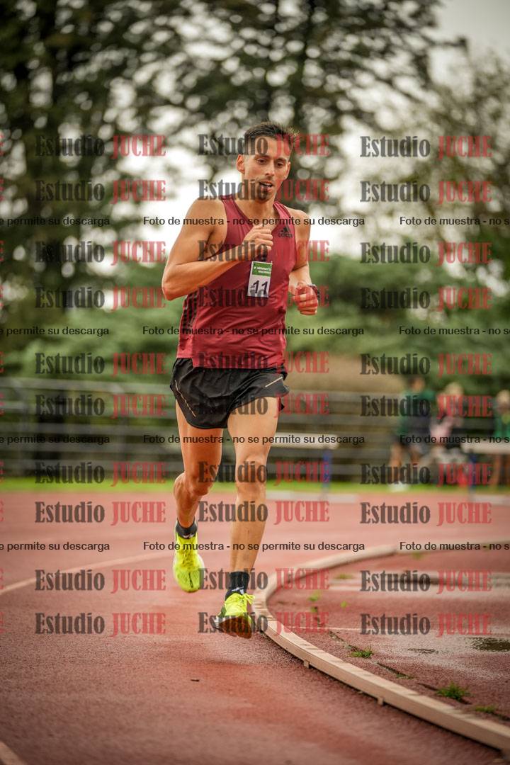 Fotos de los 5000 m de varones - serie 2