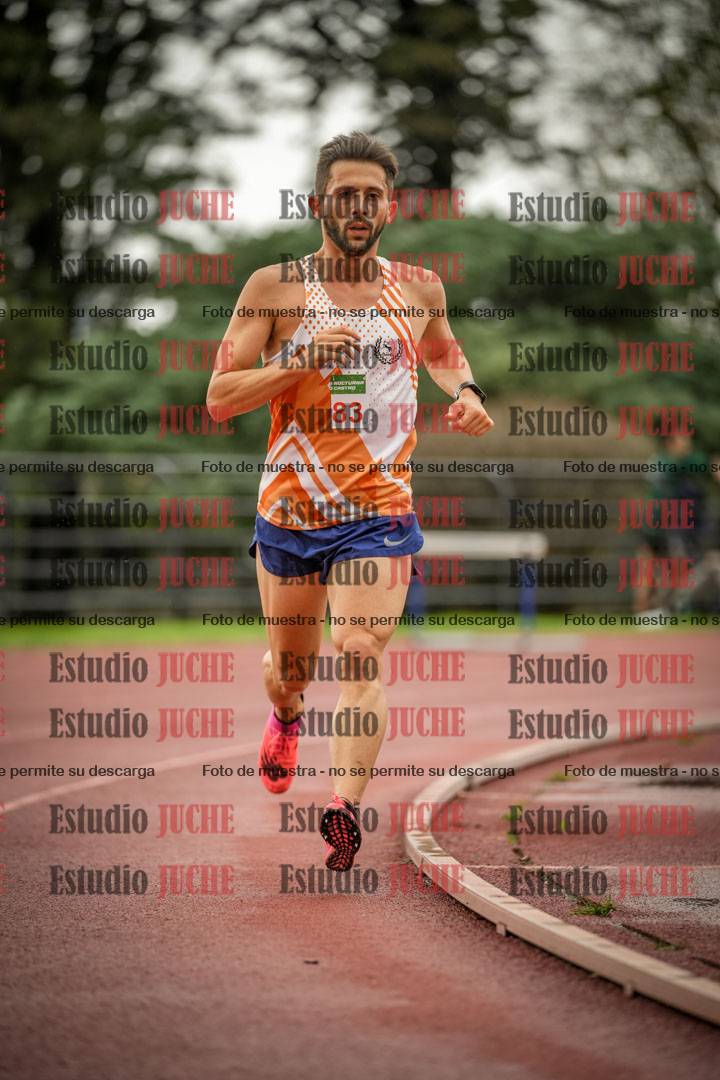 Fotos de los 5000 m de varones - serie 2