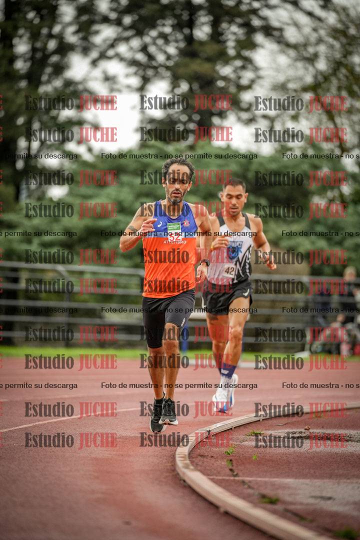 Fotos de los 5000 m de varones - serie 2