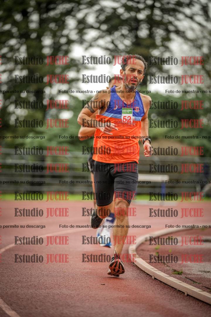 Fotos de los 5000 m de varones - serie 2