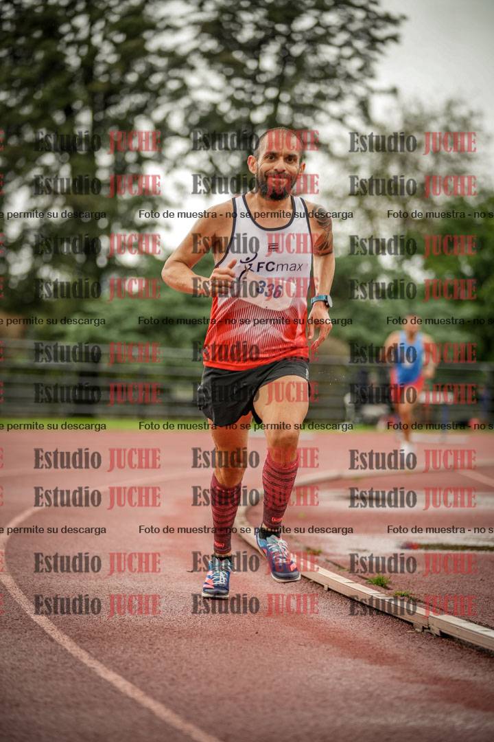 Fotos de los 5000 m de varones - serie 2