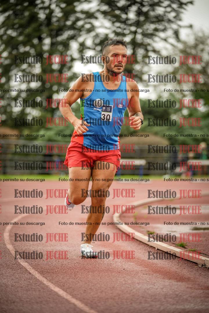 Fotos de los 5000 m de varones - serie 2