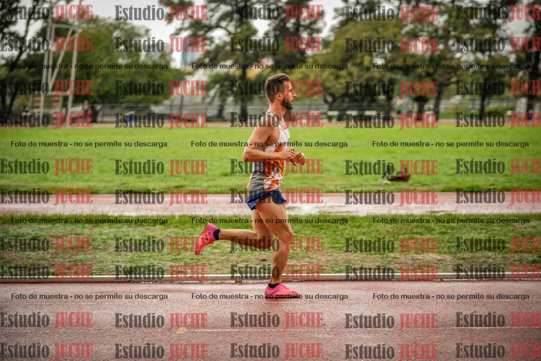 Fotos de los 5000 m de varones - serie 2