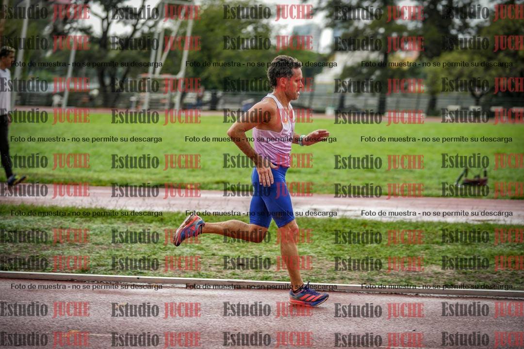 Fotos de los 5000 m de varones - serie 2