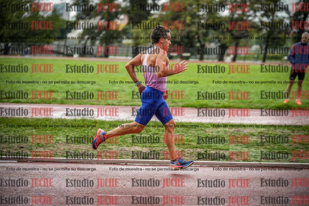 Fotos de los 5000 m de varones - serie 2