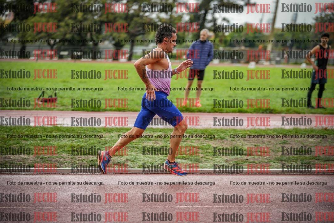 Fotos de los 5000 m de varones - serie 2