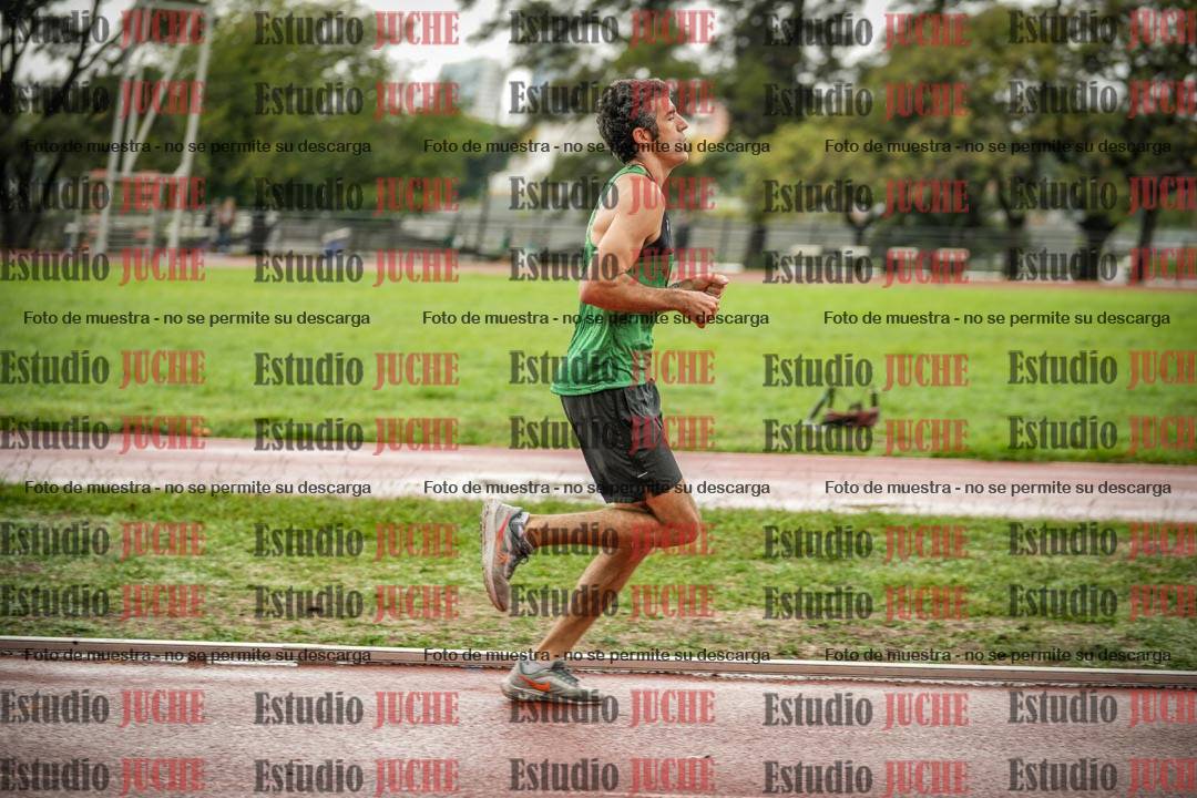 Fotos de los 5000 m de varones - serie 2