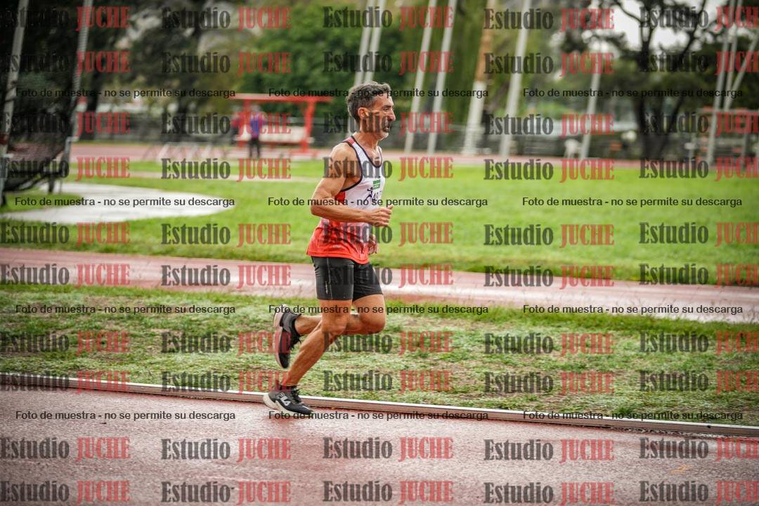 Fotos de los 5000 m de varones - serie 2
