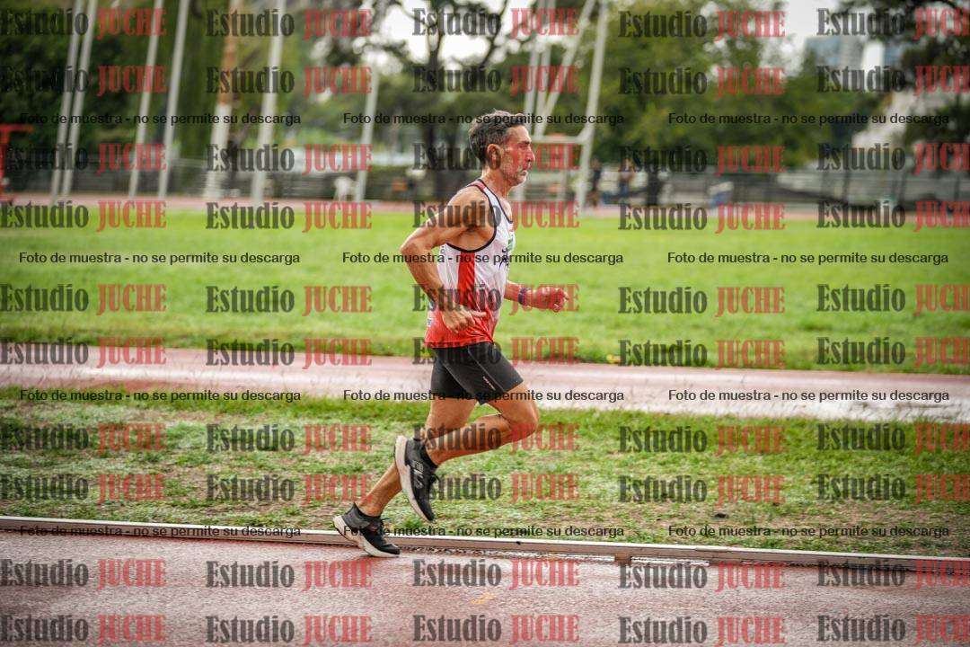 Fotos de los 5000 m de varones - serie 2