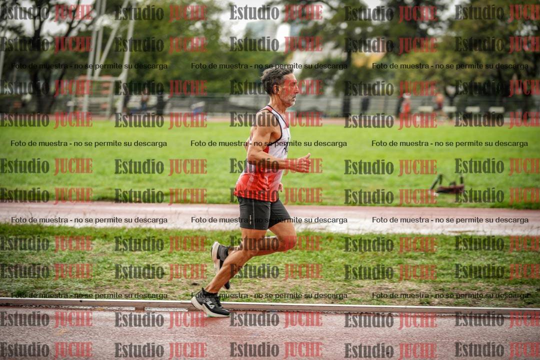 Fotos de los 5000 m de varones - serie 2