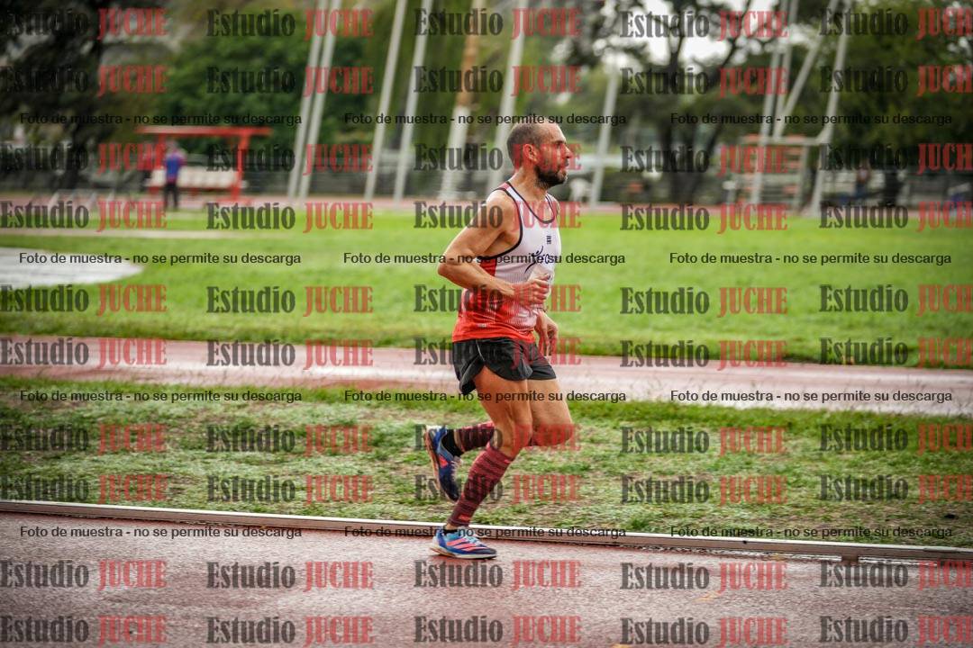 Fotos de los 5000 m de varones - serie 2