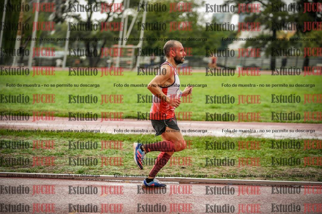 Fotos de los 5000 m de varones - serie 2