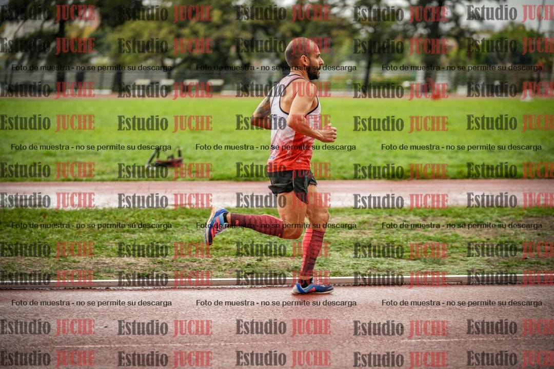 Fotos de los 5000 m de varones - serie 2