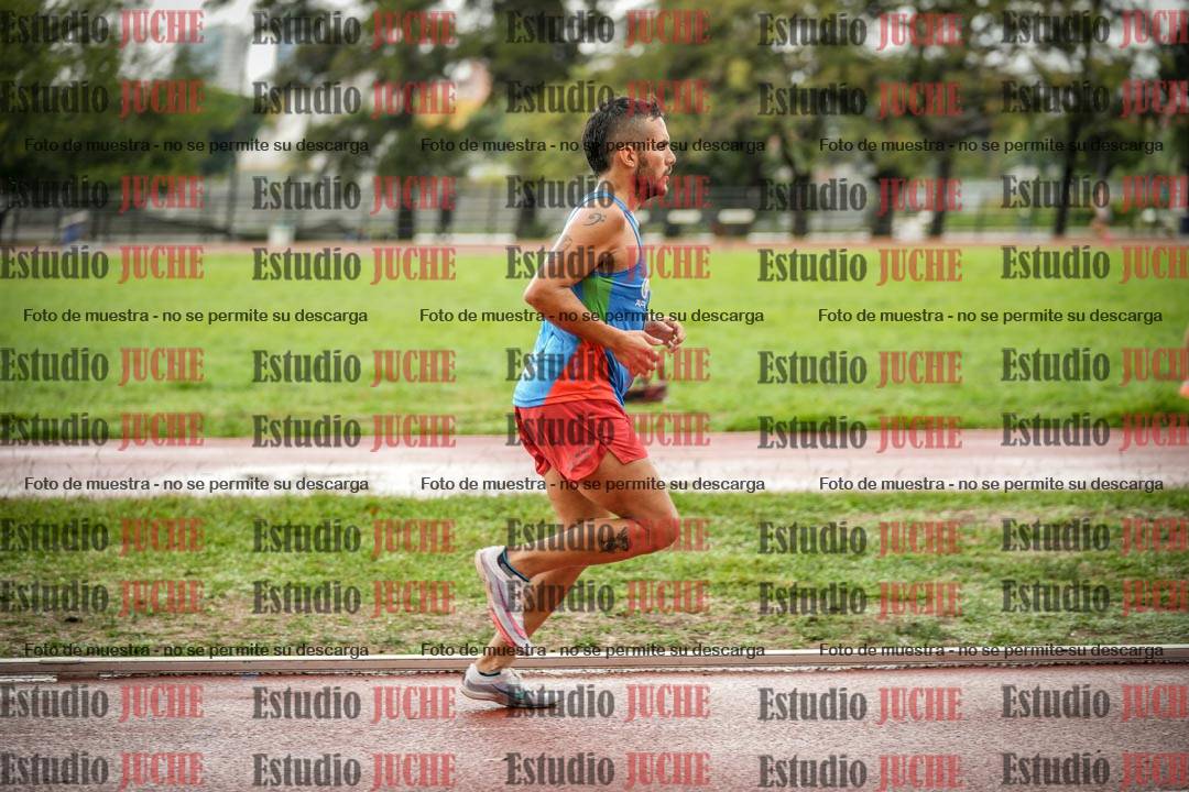 Fotos de los 5000 m de varones - serie 2