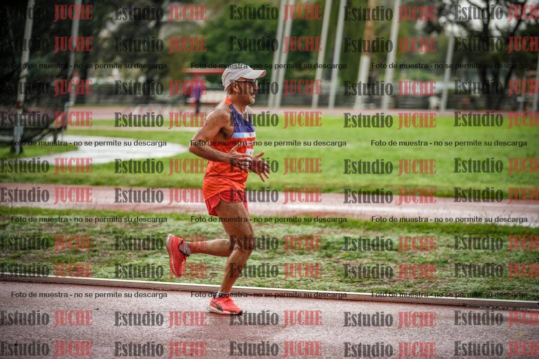 Fotos de los 5000 m de varones - serie 2