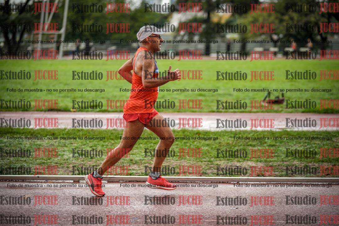 Fotos de los 5000 m de varones - serie 2