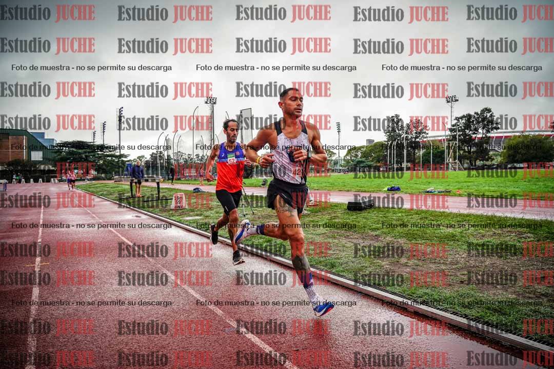 Fotos de los 5000 m de varones - serie 2