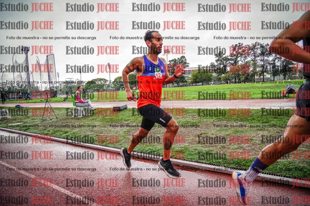 Fotos de los 5000 m de varones - serie 2