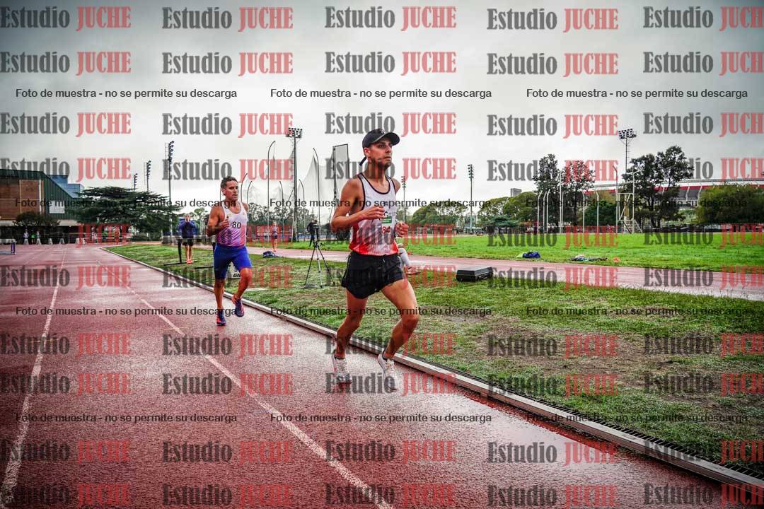 Fotos de los 5000 m de varones - serie 2