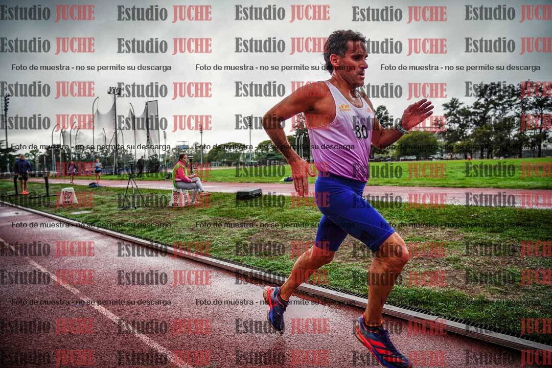 Fotos de los 5000 m de varones - serie 2