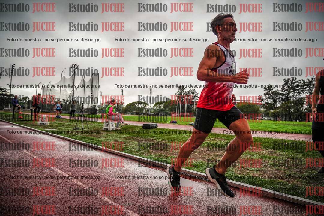 Fotos de los 5000 m de varones - serie 2