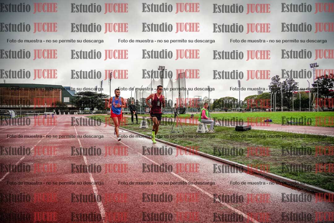 Fotos de los 5000 m de varones - serie 2