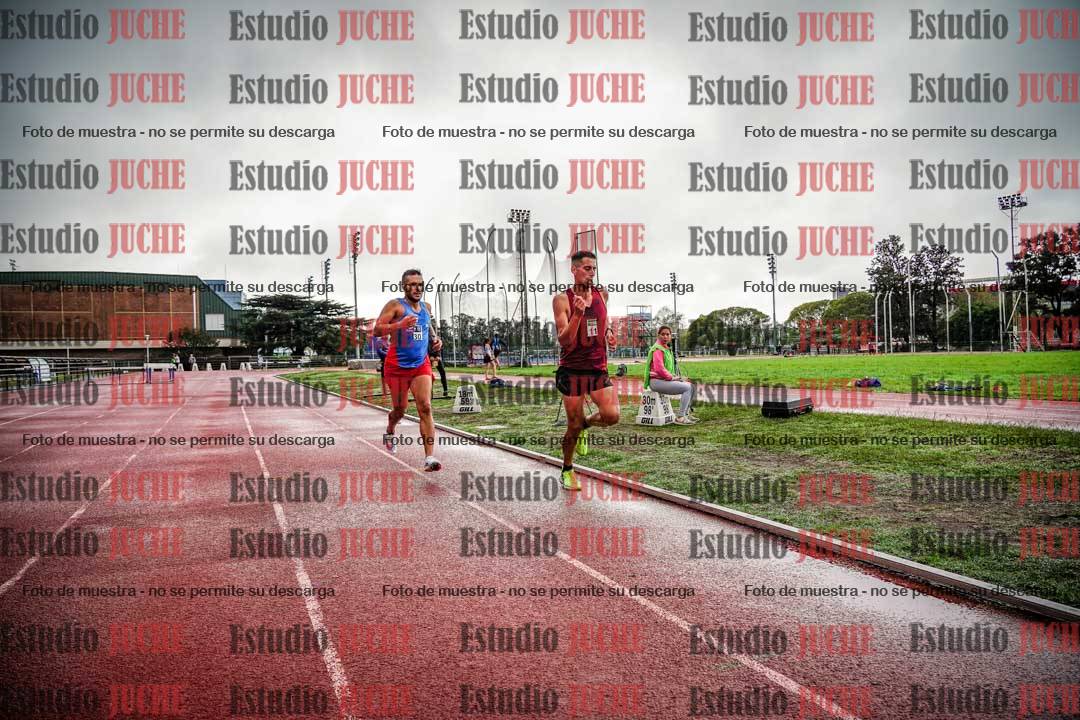 Fotos de los 5000 m de varones - serie 2