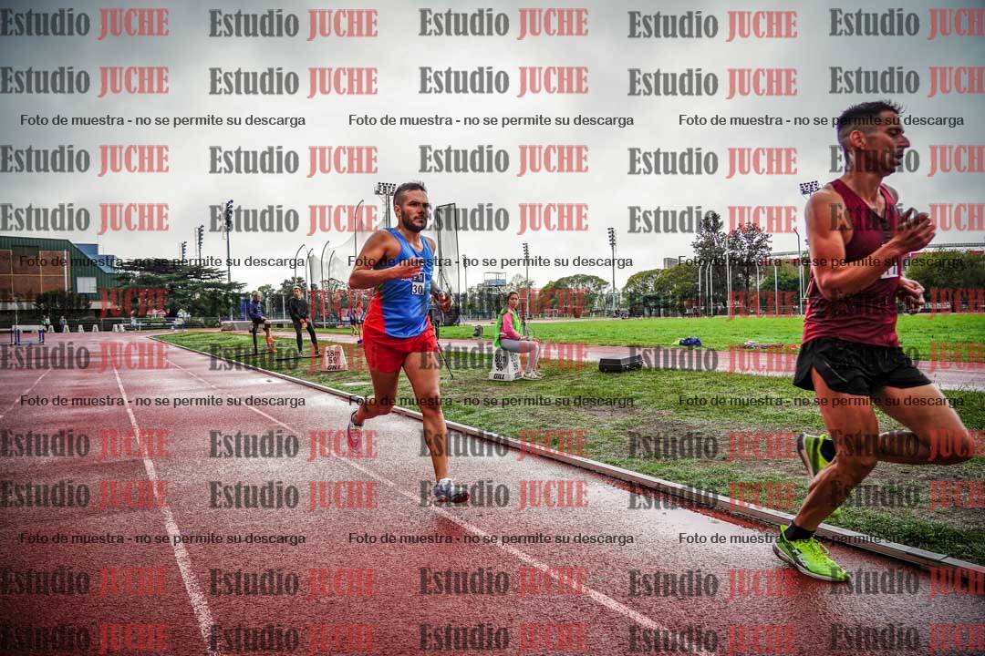 Fotos de los 5000 m de varones - serie 2