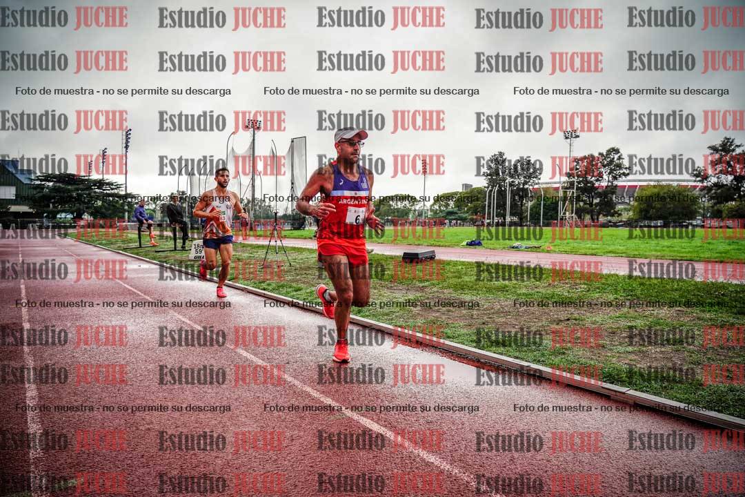 Fotos de los 5000 m de varones - serie 2