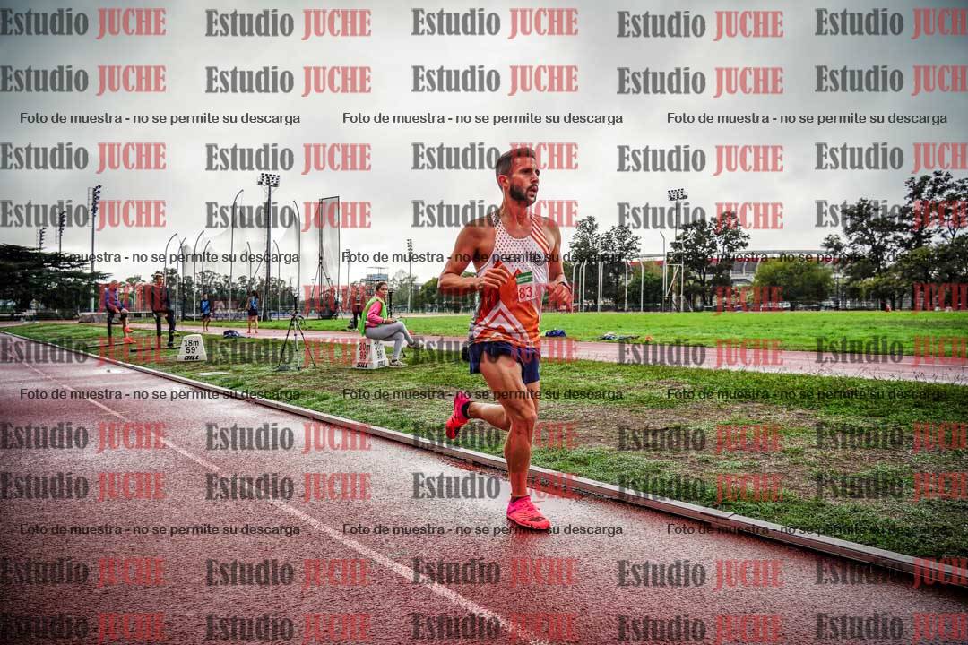 Fotos de los 5000 m de varones - serie 2