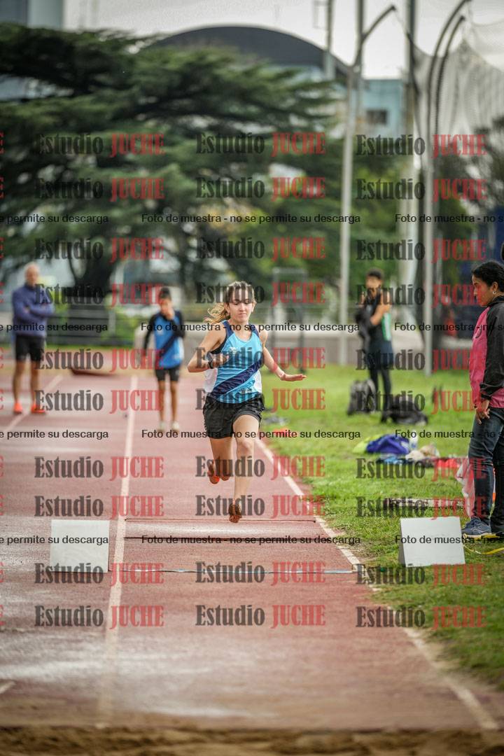 Fotos del salto triple - incluye todas las tandas