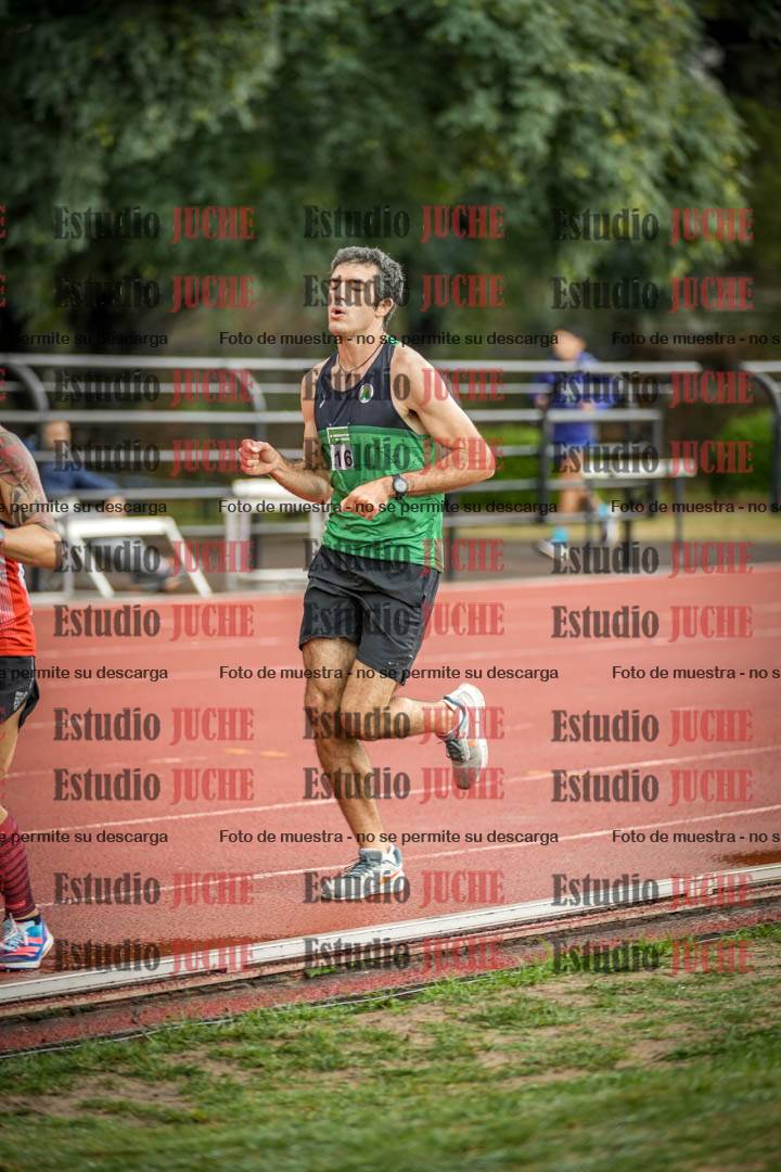 Fotos de los 5000 m de varones - serie 2