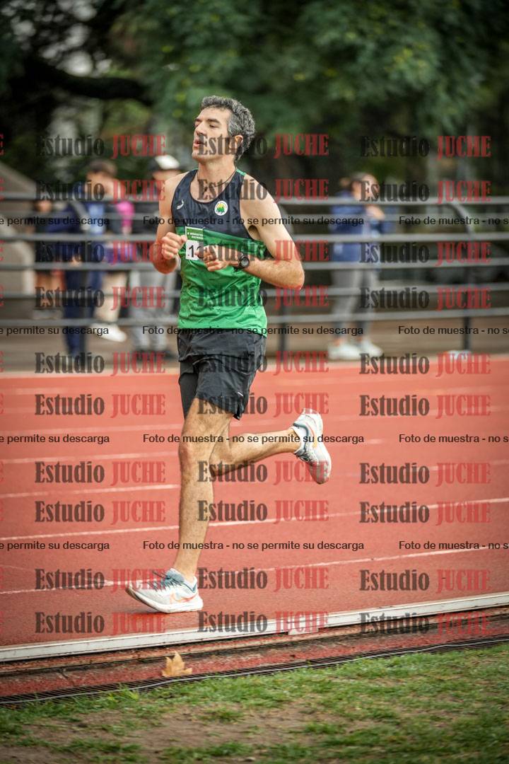 Fotos de los 5000 m de varones - serie 2