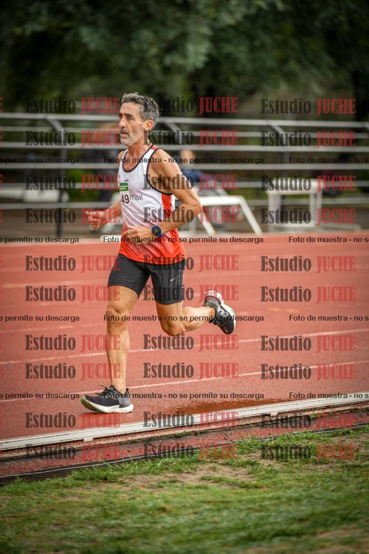 Fotos de los 5000 m de varones - serie 2