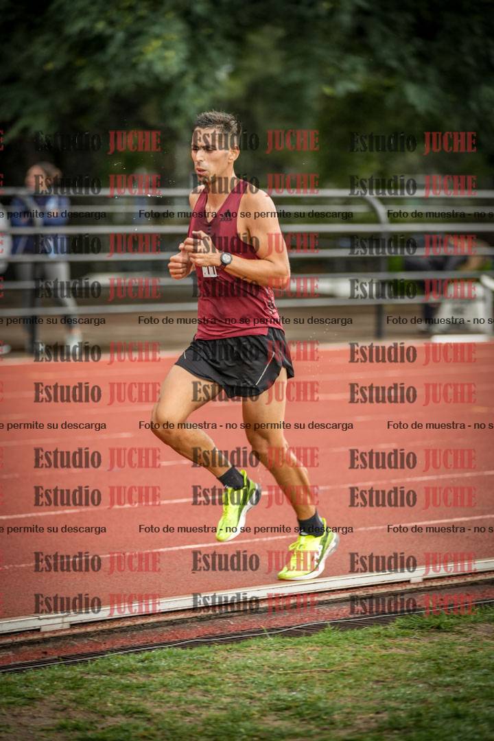 Fotos de los 5000 m de varones - serie 2