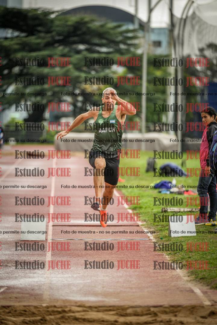Fotos del salto triple - incluye todas las tandas
