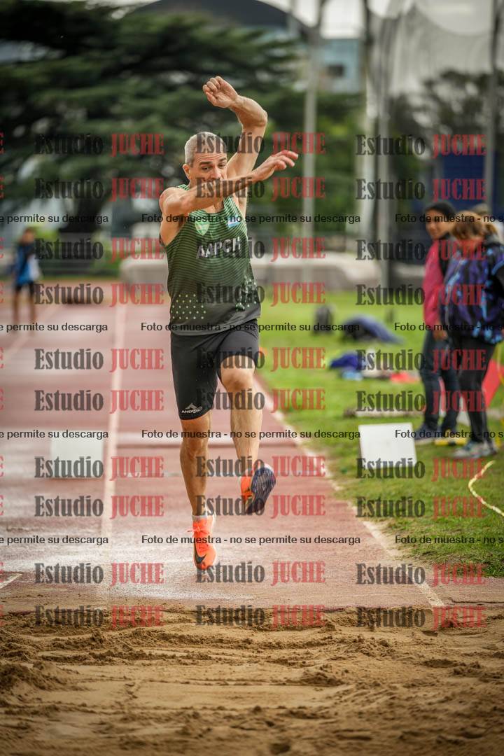 Fotos del salto triple - incluye todas las tandas