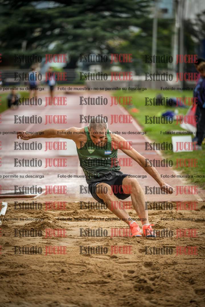 Fotos del salto triple - incluye todas las tandas
